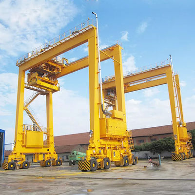 واجب ثقيل 5 - 500t RTG المطاط الإطارات العملاقة كرين لشكل محاصر في الهواء الطلق