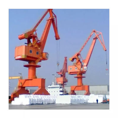 أربع وصلات من نوع Mobile Harbour Portal Crane Portal Slewing Crane 25t 45m Boom