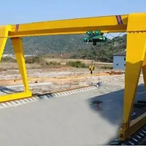 الجهاز الثقيل للخدمة نوع MH التحكم في الكابينة 40m ارتفاع الرفع رافعة غانتري واحدة